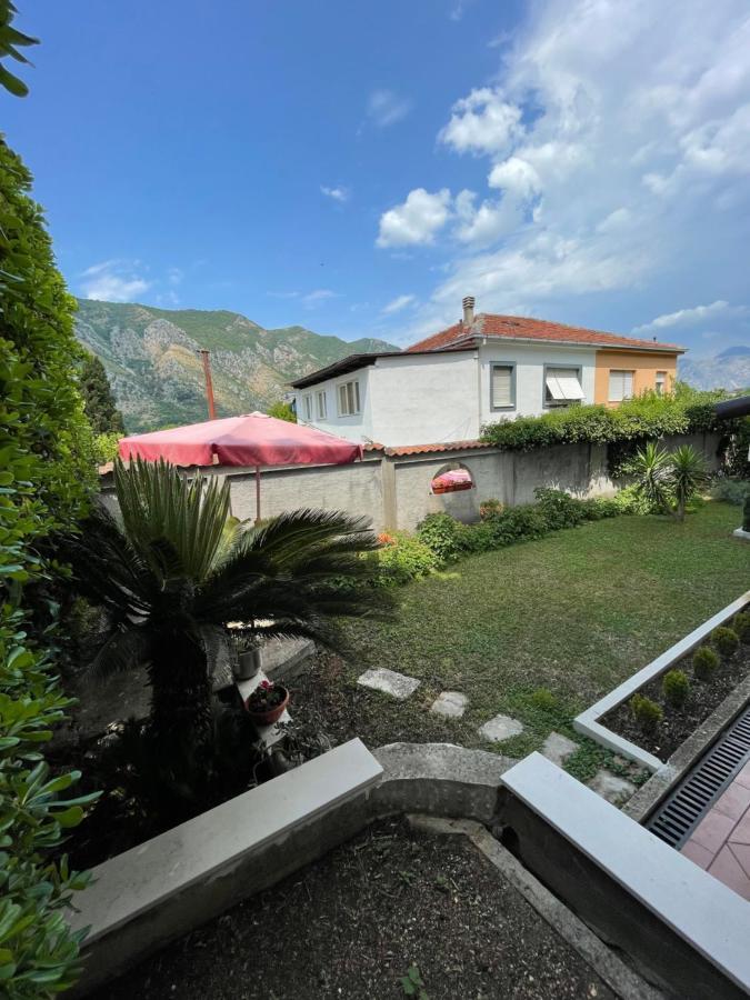 Apartment Garden Kotor Exteriör bild